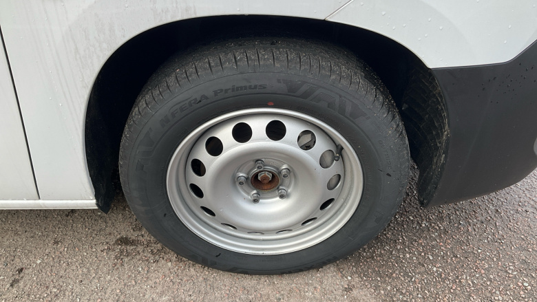 Peugeot Partner Long Diesel 1.5 BlueHDi 100 Professional Crew Van